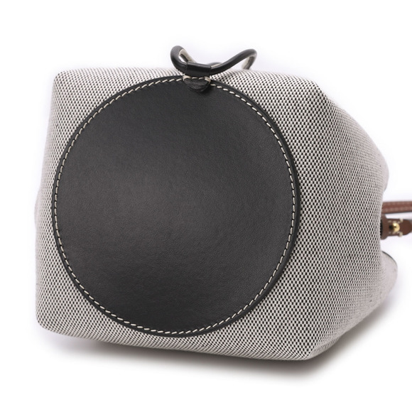 Burberry Bucket Bag Black - Picture 5 of 7